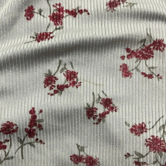 Imperfect SHEIN bundle juniors small tops 2 long sleeved 1 short sleeve 1 crop - Picture 11 of 13